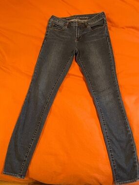 Comfortable Skinny Jeans (size 26 waist)